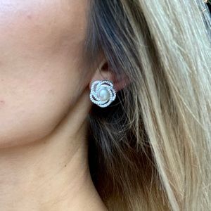 Silver & Pearl Stud Flower Earrings